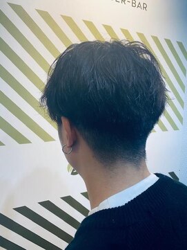 バーバーバー 四谷(BARBER-BAR) 刈り上げパーマスタイル