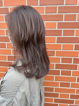 イイナヘアガレージ(117) 【117hairgarage】大人グレージュ_ウェーブミディ