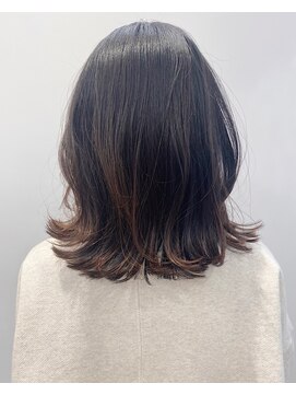 モリオフロムロンドン 松戸店(Morio from London) 【松戸 石山】外ハネミディアム くせ毛風 かきあげ前髪