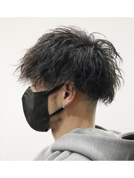 ウィスカーヘアー(whisker hair) ツイスパ　ツイストスパイラル