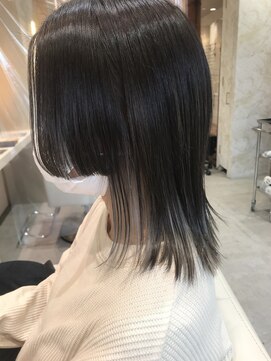 ムク(MuK) ウルフカット　インナーカラー