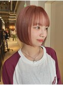 ピンクベージュ