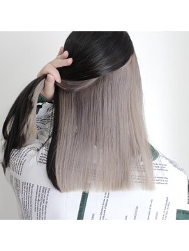 デコヘアーフラッペ(DECO HAIR frappe) ホワイトシルバー　/    インナーカラー