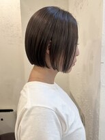キキ(kiki)&nbsp;【shiori】顎ラインボブ/ アッシュカラー
