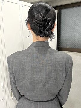 スウィープ(sweep) タイトヘア/カチモリヘア/お呼ばれヘア/パーティーヘア