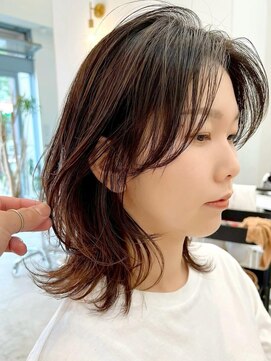 ロミー 本厚木(ROMMY.) 20代～50代◎ミディアムレイヤー/韓国風巻き◎クラゲヘアー
