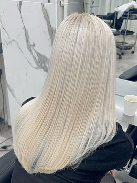 エトワール(ETOILE) 【神戸三ノ宮】ホワイトカラー/ブリーチ/ハイトーン