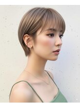 VIM hairの『扱いやすい髪が叶う髪質改善/縮毛矯正』で髪質・髪型のお悩み全般にアプローチします。