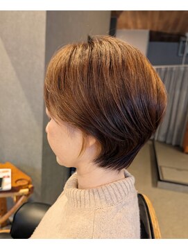 耳かけくびれショート