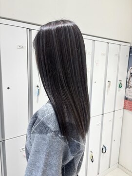 フェイス 伊勢原(FACE。) 【伊勢原】３０代以降の白髪ぼかし、髪質改善
