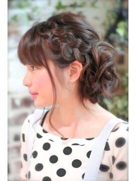 グラスヘアリオン(Grous hair lion) 【Grous Hair lion】あみこみ☆小顔☆ふわふわフェアリー