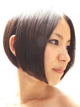 アクティフ(actif) ☆大人の魅力を際立たせる大人ボブ☆