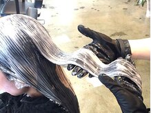 髪へのマッサージ