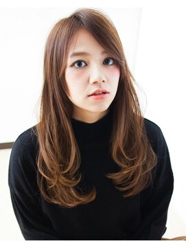 エイミーバイアフロートザガーデン 浦和店(amie by afloat the garden) 大人かわいいワンカールセミロング×モカベージュ 【浦和】