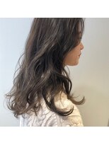 エミィ(emme)&nbsp;透明感セミディ［立川/立川駅/立川南口/髪質改善］