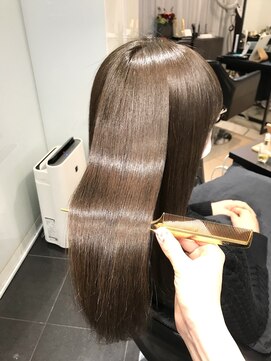 ラブクロムトーキョー オモテサンドウ(LOVECHROME OMOTESANDO) 表参道髪質改善トリートメント☆メルティカラー