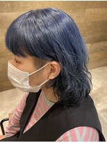 ビヨウシツ ポスタ&nbsp;個性派ブルーシルバー　正木ゆかり