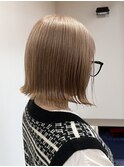 ミルクティーベージュ