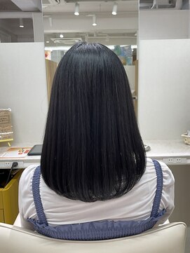 バサ 鷺ノ宮店(BASSA) 【スタイル】ツヤ髪×黒髪スタイル