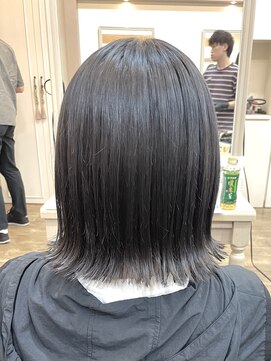 アルターリール(aL ter Rire) カール/セミディ/シアーカラー/姫カット/鎌取/中村郁未