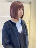 ピンクベージュ