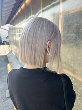 ワンバイワン(One×One)&nbsp;【林】ブロンドベージュ×切りっぱなしボブ