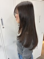 クロムス(clomus)&nbsp;大人女性の魅力を引き出す“顔周りデザイン”