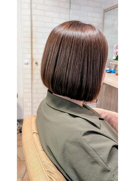 アンジュ ラヴィ(Ange Lavie) 大人の艶ボブ