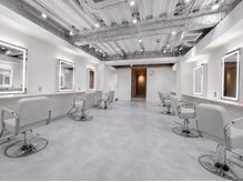 ソヨン 名古屋店(SOYON)の雰囲気（非日常空間でリラックスした開放的サロン/名駅/名古屋/名古屋駅）