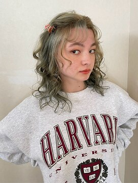 アンドケー 那覇おもろまち店(and K) ガーリー/ゆる巻きアレンジ/後れ毛/ブリーチアッシュグリーン