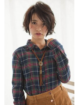 ディフィーノ 青山(DIFINO) 外国人のようなナチュラルウェーブが魅力的なショートボブ☆