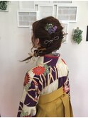 袴でキュートなヘアセット