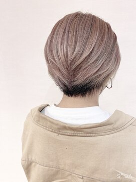 ブルー(BLUE) 《Blue》#ピンクグレージュ#耳かけショート#ハイブリーチ