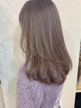 レイラバイアフロート 吉祥寺(Lila by afloat) ミルクティー/ロング/アッシュ/レイヤー