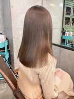 liberte銀座 大人可愛い　ナチュラル透明感ベージュ