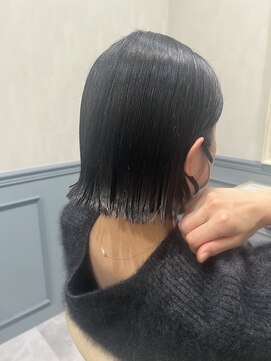 フェアリーテール つきのわ店 切りっぱなしショート