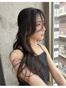 ヌイ 横浜(nui) 顔まわりカット_暗めカラーグランマッシュデザインカラー