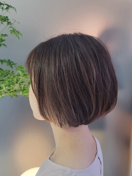 ピンナップ (PINUP) ナチュラルショートボブ　３０代４０代５０代６０代　前髪あり