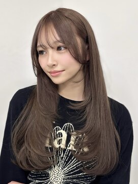 ロムーク 表参道(LOMKH) 似合わせレイヤーカット×ヘーゼルベージュカラーで韓国ヘア