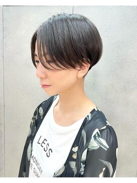 ヴェイン 渋谷(vain) くびれショート黒髪　パーマ