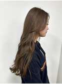 ベージュ