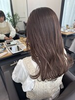 シア(sia)&nbsp;1ヶ月後もかわいい！人気のこっそりピンク忍ばせグレージュ♪