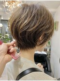 美シルエットくびれレイヤークールショートボブヘア