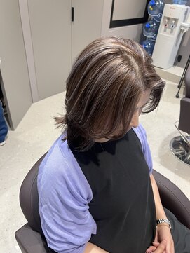 ショコララテ 【筋感だすなら】アンブレライツ白髪あってもなくてもグレージュ