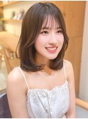 ミディアムレイヤー×ストレート×シャギー×内巻き20代30代40代