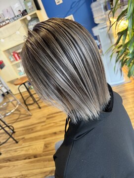 リアン(Lien) シャドールーツボブ