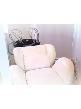 髪の美しさは頭皮から！頭皮の汚れを落とし、髪のハリ・コシをUP！癒しのサロンタイムをお過ごしください◇