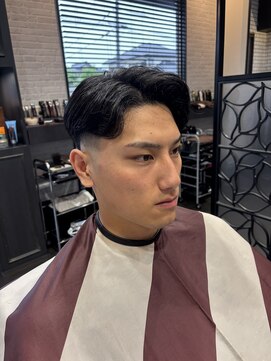 ヒロザバーバー(HIRO THE BARBER) ロースキンフェード