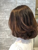 マニス(manis)&nbsp;立体感ふわふわセミディレイヤーパーマ×カーキベージュ