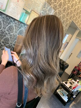 ヴァン カウンシル 岐阜店(VAN COUNCIL) ホワイトベージュ☆バレイヤージュ